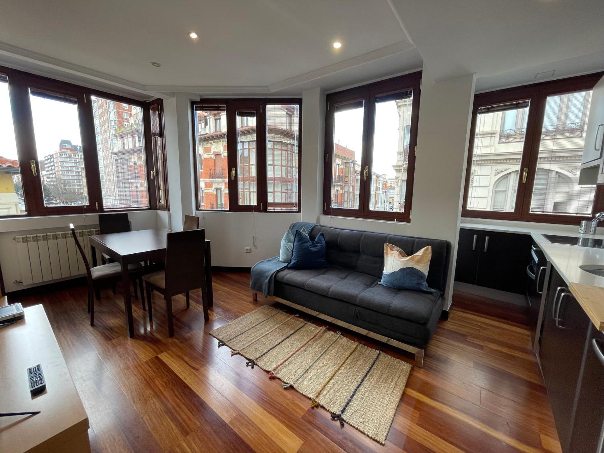 Atuaire Home Vivienda B Luminosa Parking Incluido En Plena Calle Comercial Burgos Bagian luar foto
