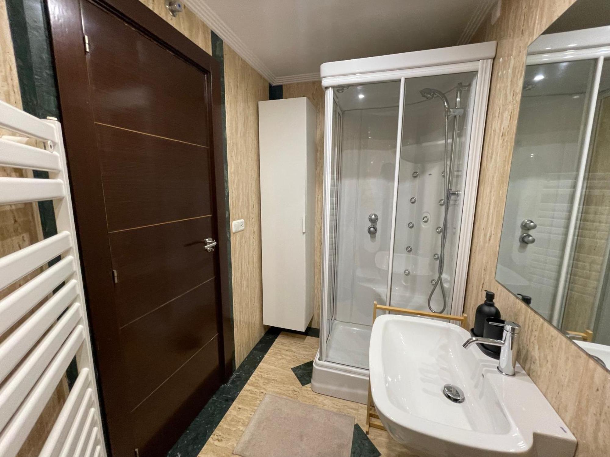 Atuaire Home Vivienda B Luminosa Parking Incluido En Plena Calle Comercial Burgos Bagian luar foto